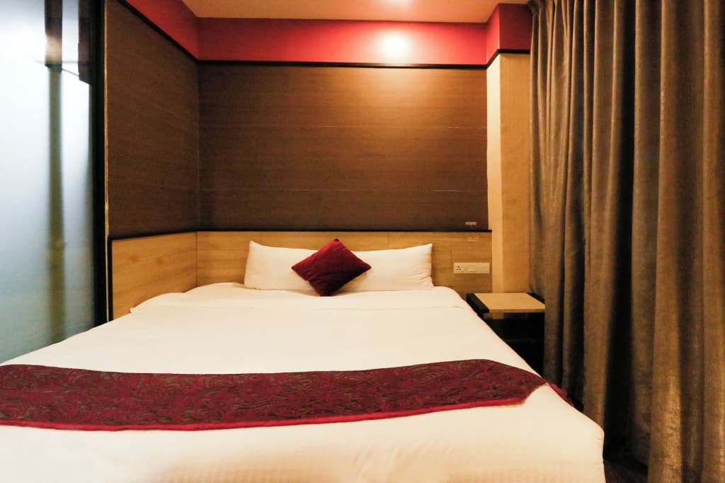 Golden Roof Hotel Seri Iskandar - photo 5