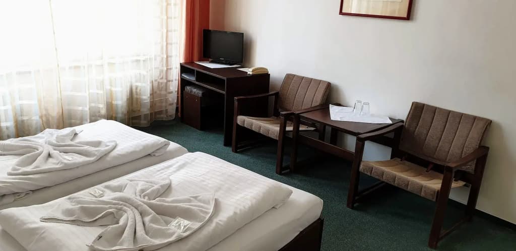 Hotel Ostaš - photo 2