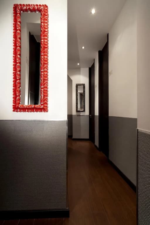 THC Latina Hostel - photo 13