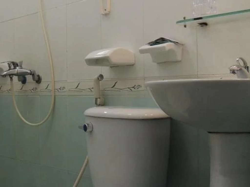 Ngoc Lan Hostel - photo 8