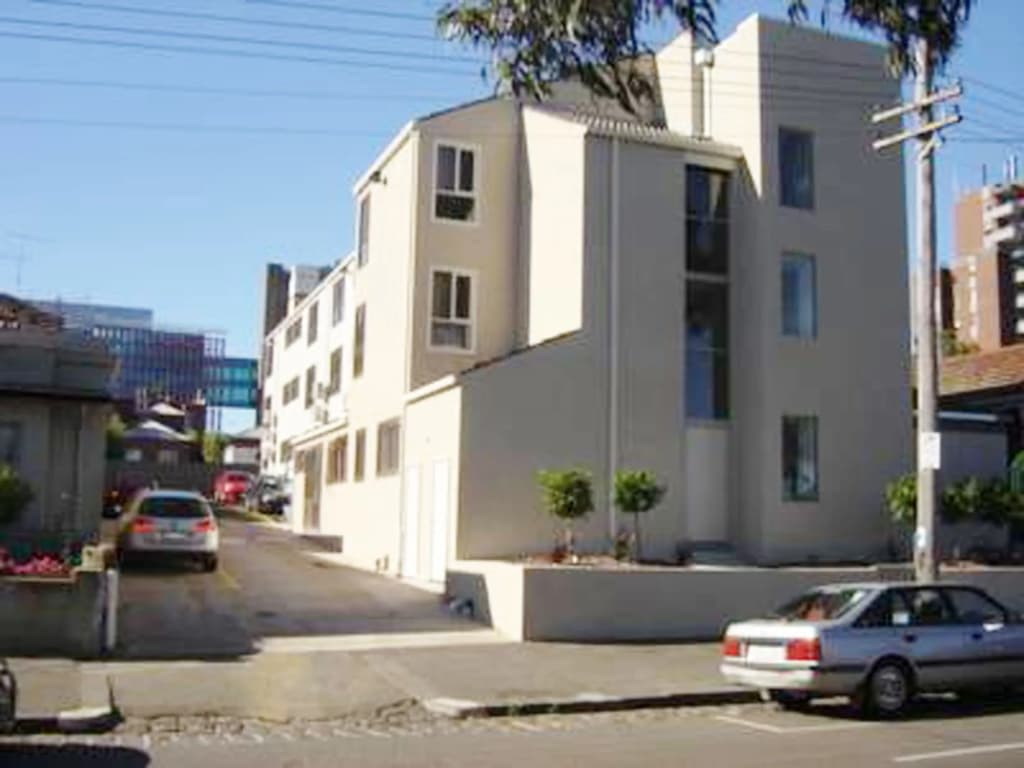 Apartments on Chapman - photo 1