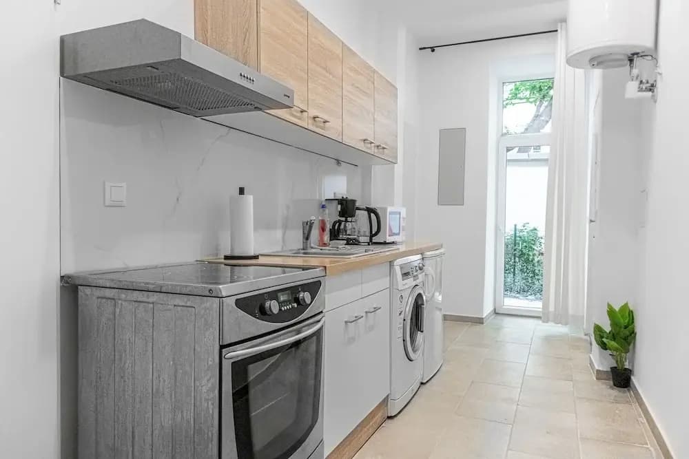 Beautiful 1BR Apartment For Long Stays - photo 12