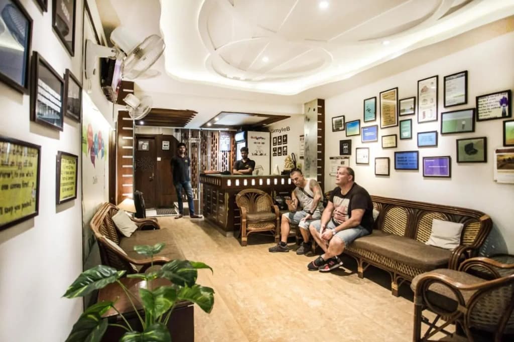 Smyle Inn - photo 2