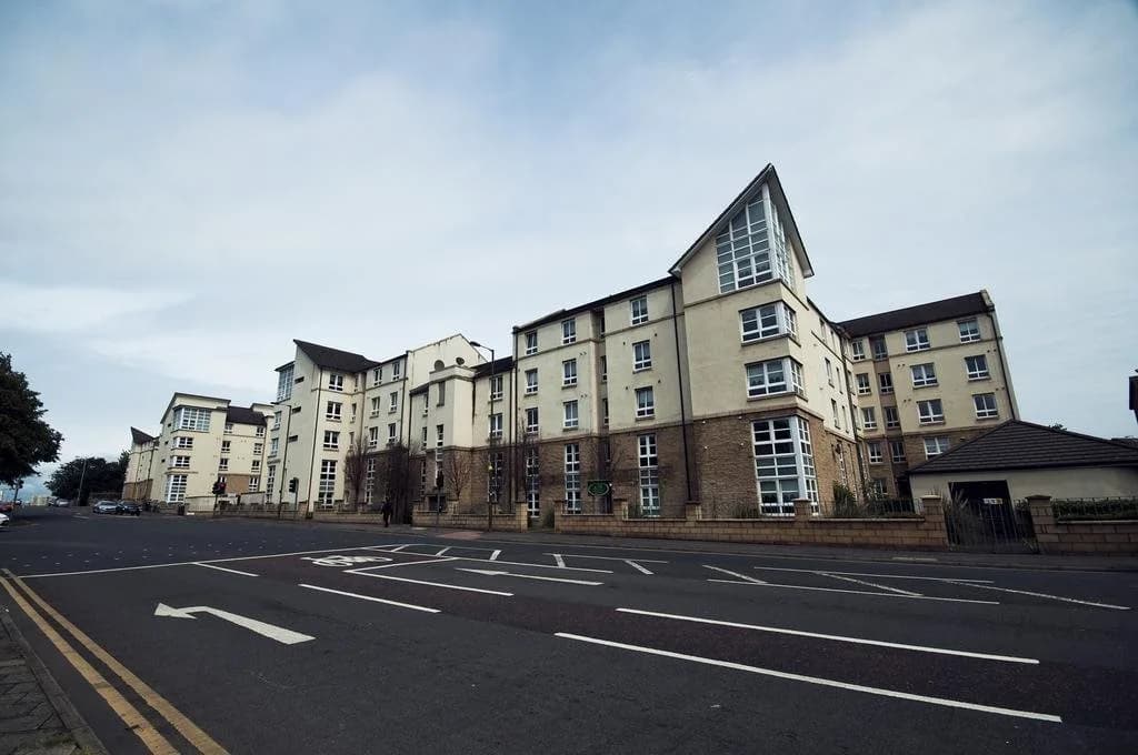 Lochend Serviced Apartments - photo 21