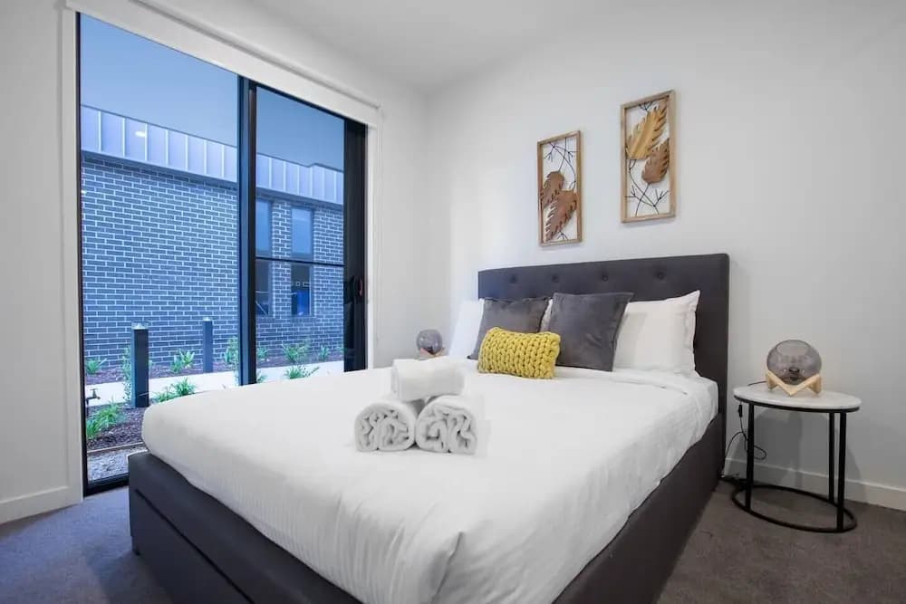 Elegant Stylish Living@mooneeponds Wifi/parking - photo 5