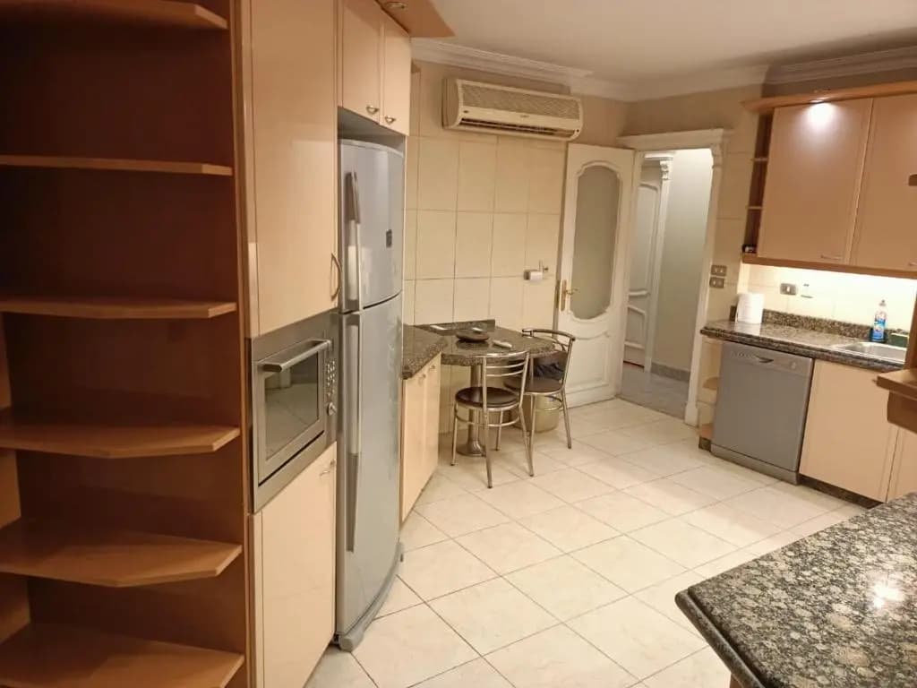 Super Deluxe Apartment in Sheraton Area near Cairo Int'l Airport - photo 9