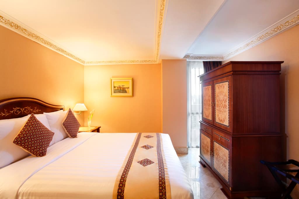 Ambhara Hotel - photo 3