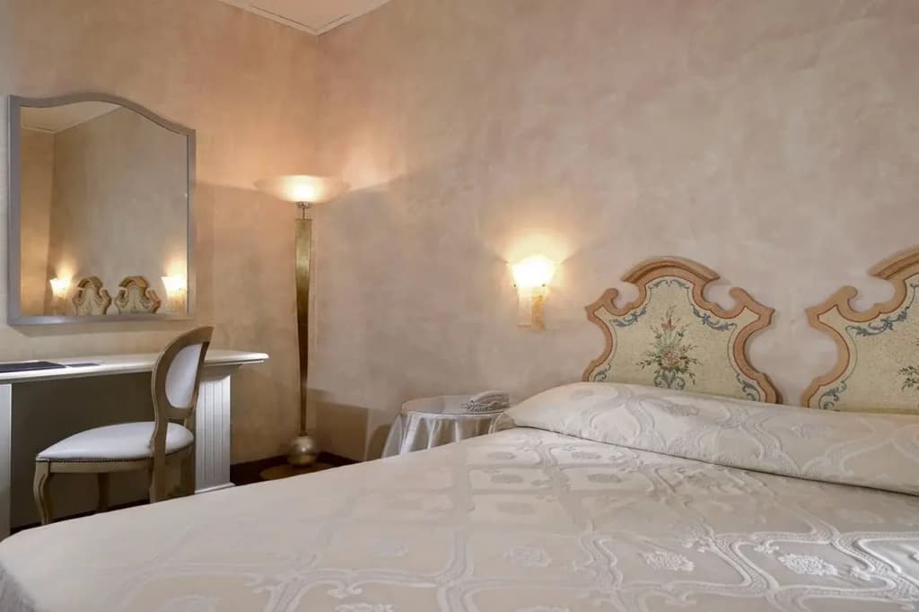 Venice Roulette Hotel - photo 14