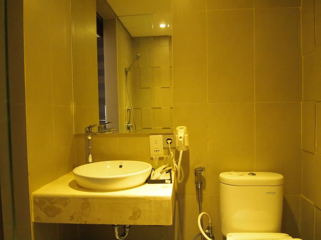 Bedrock Hotel - photo 8