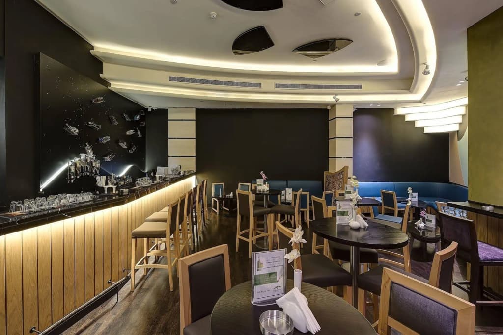 Pavilion Palace Hotel - photo 26