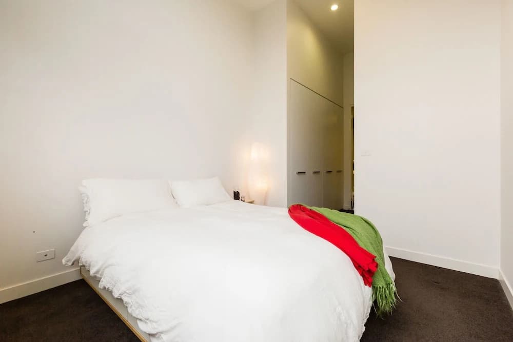 GEORGE, 1BDR North Melbourne Apartment - photo 12