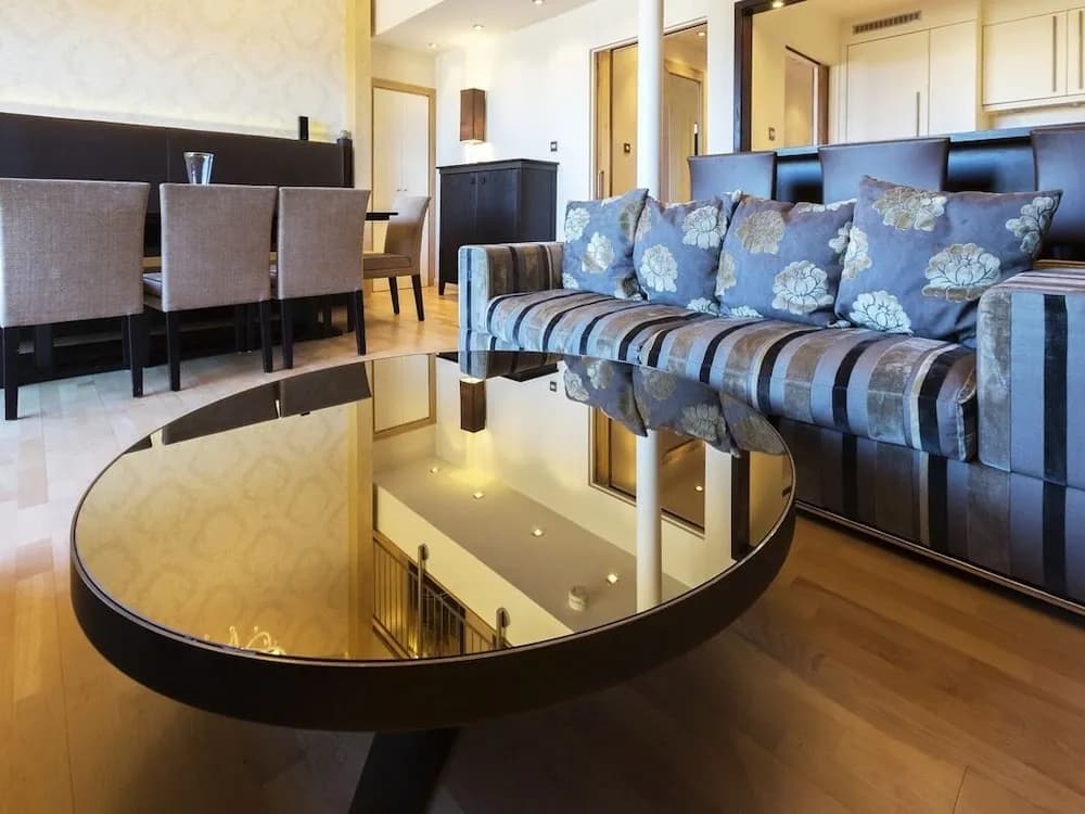 Luxurious Braemore City Centre Apartment - photo 3