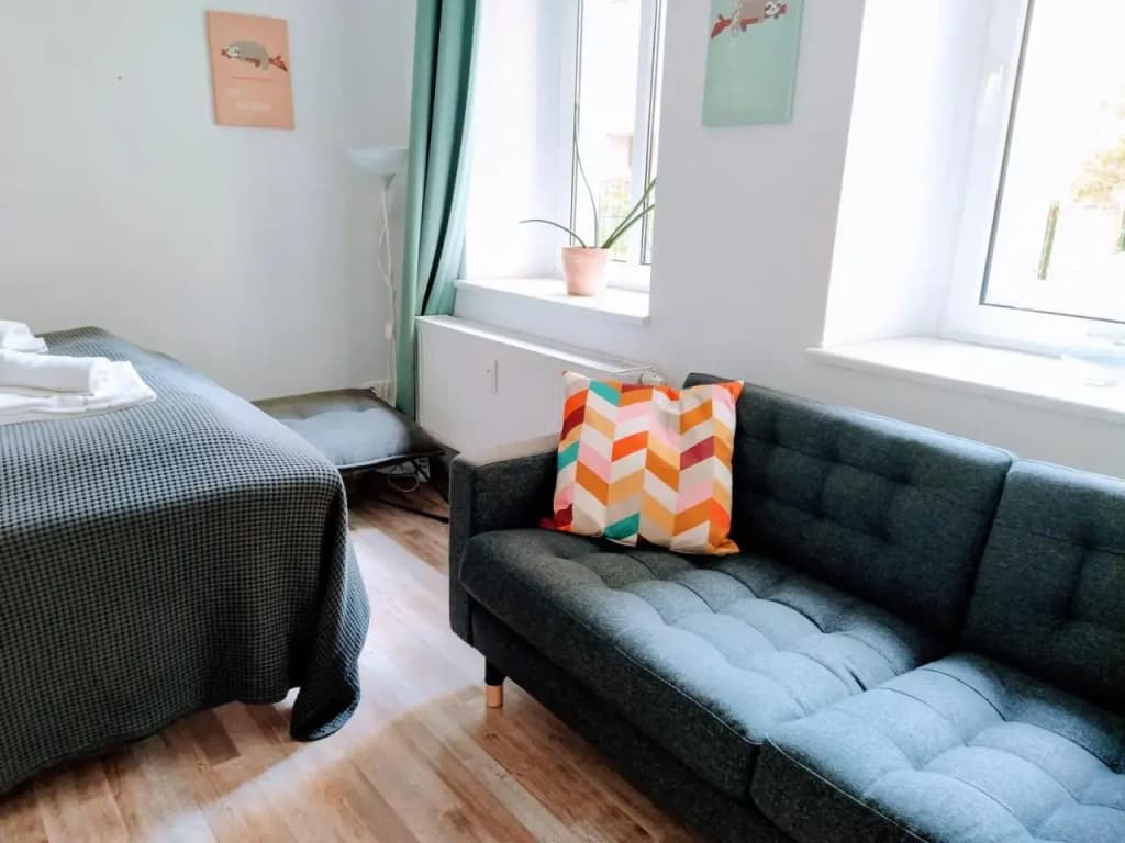 Cozy studio in Friedrichshain, 4 quiet guests only - photo 2
