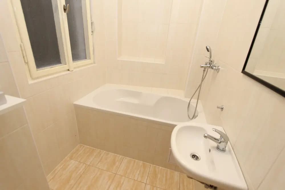 Zizka Home Apartments - photo 10