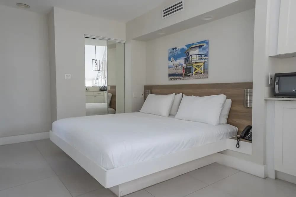 The Biscayne Hotel - photo 25