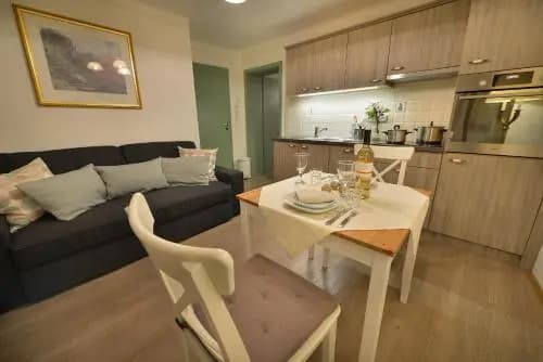 Nobles Apartments - photo 29