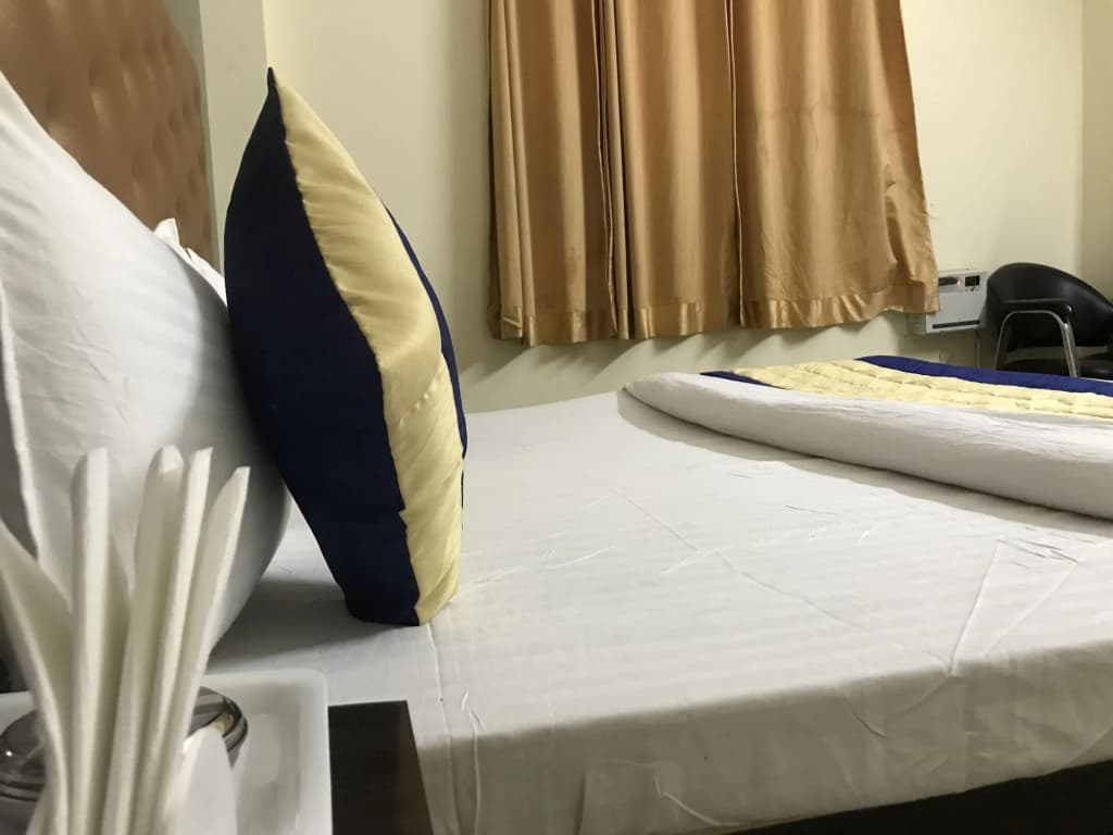 Hotel Aamantran Inn - photo 6