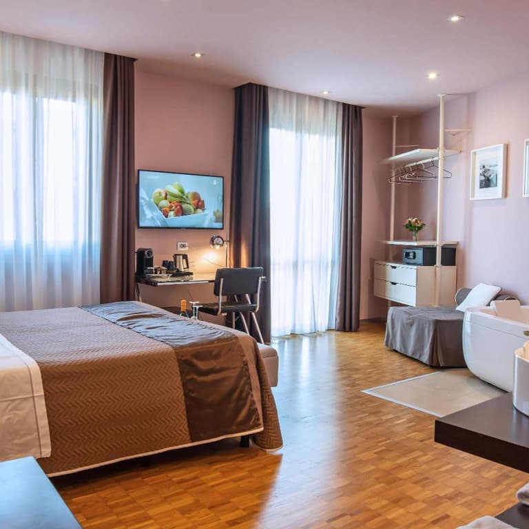 Hotel Orcagna - photo 46