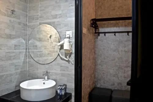 Iconic Suites & Pods Hotel - photo 6