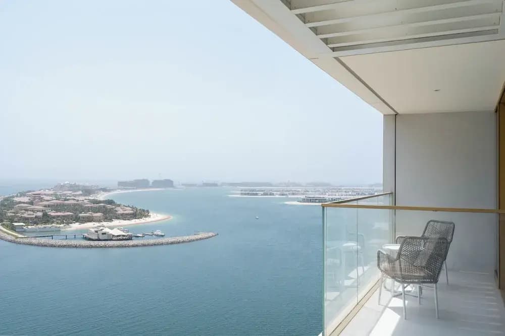 KeyRock - Grand Bleu Apt with Palm View - photo 45
