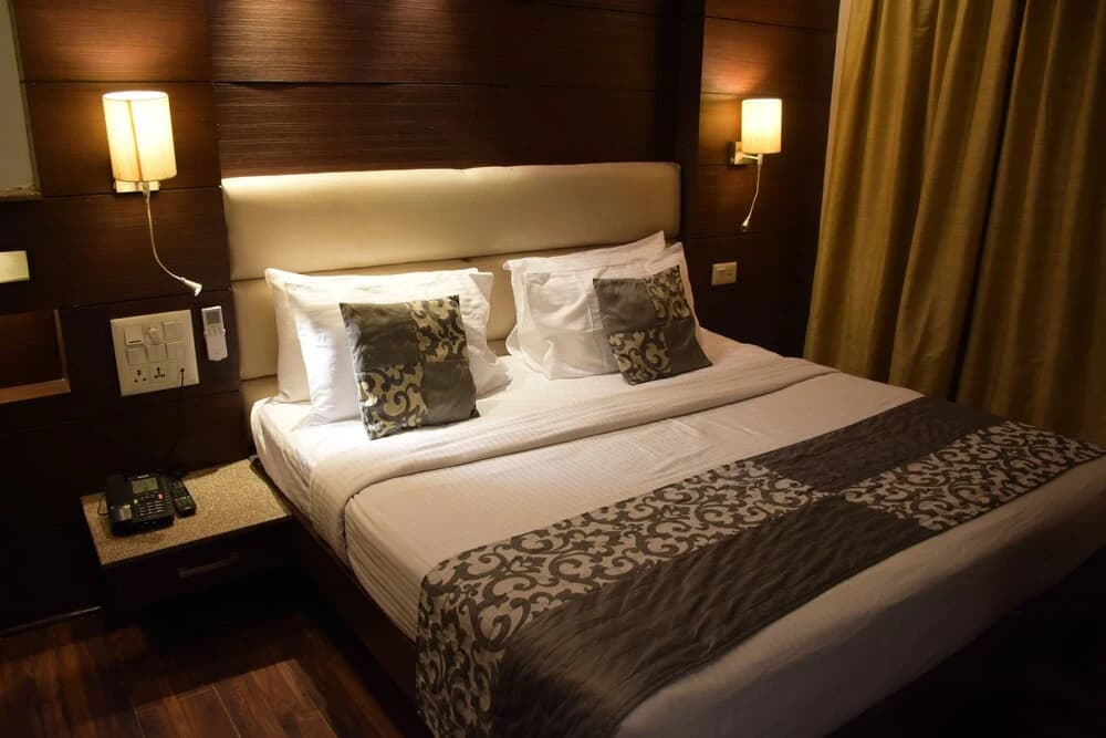 West Yard Hotels - photo 2