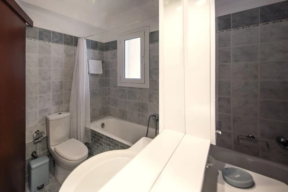 Two Bedroom Apt 2' To Acropolis Museum by Villarentalsgr - photo 10