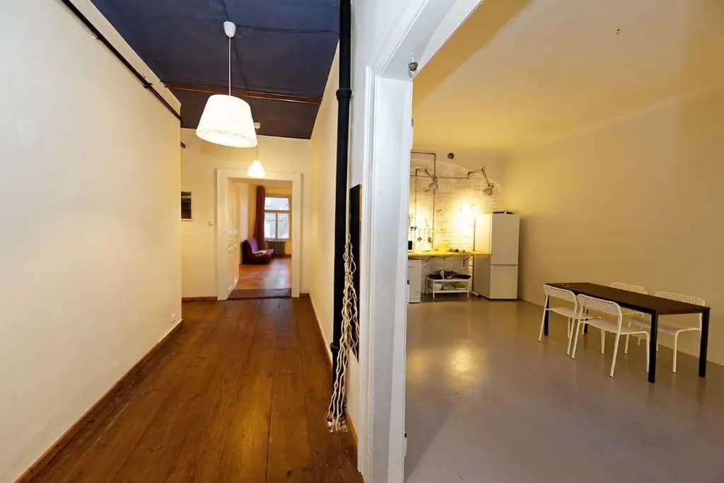 Peter's Tower Apartments - photo 13