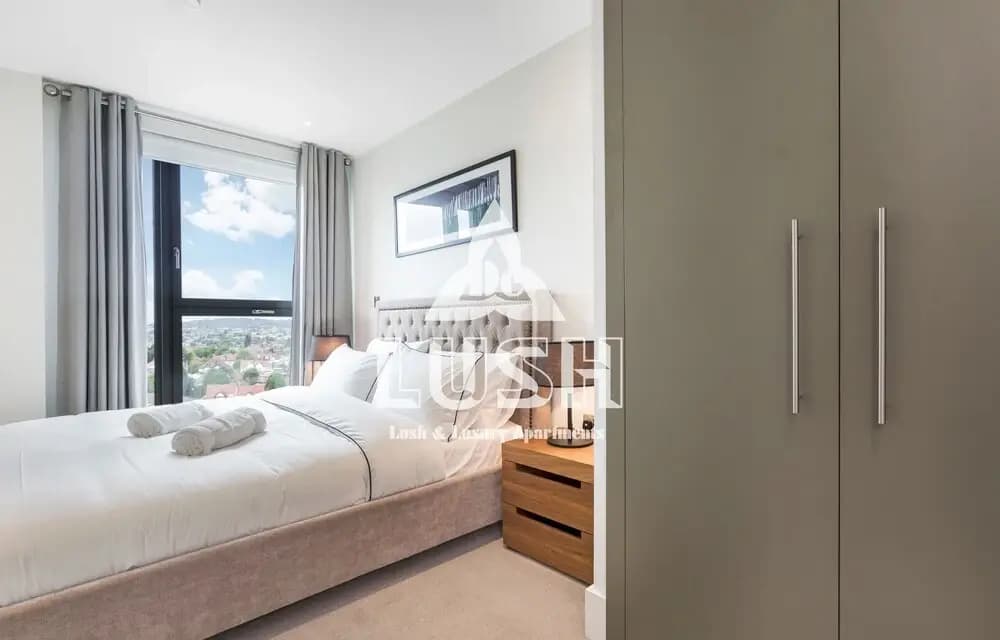 Lush Apartment London Designer Outlet - photo 3