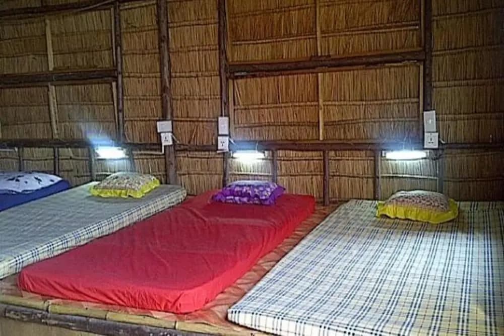 New Phiman Riverview Guesthouse - Hostel - photo 2