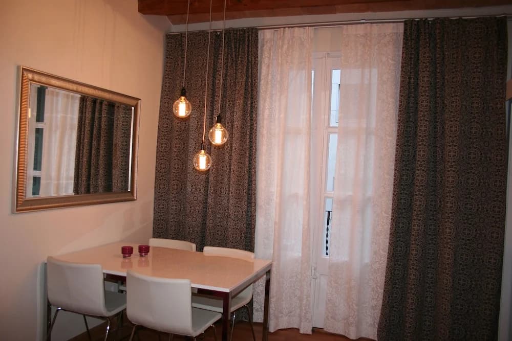 Avenida Apartments Blasco de Garay - photo 8