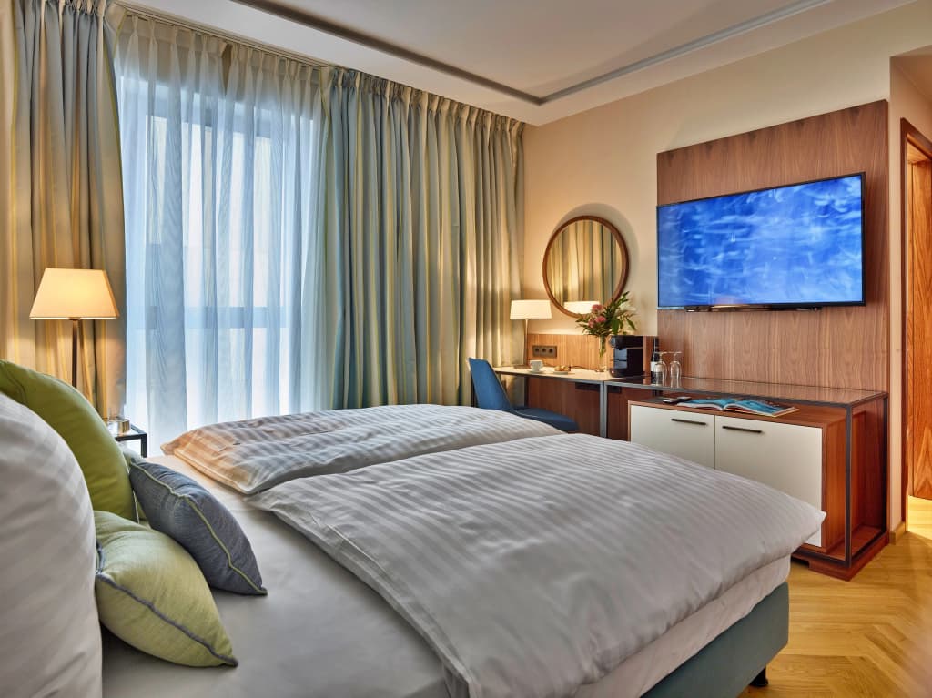 EST Grand Hotel Savoy - photo 4