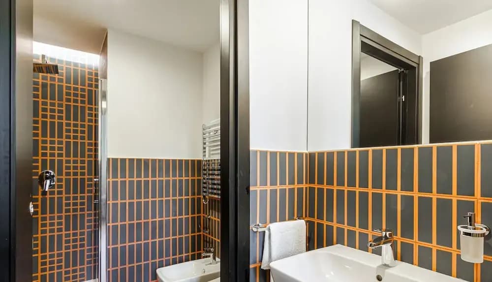 Bright Ground-floor Studio in Milan - photo 9