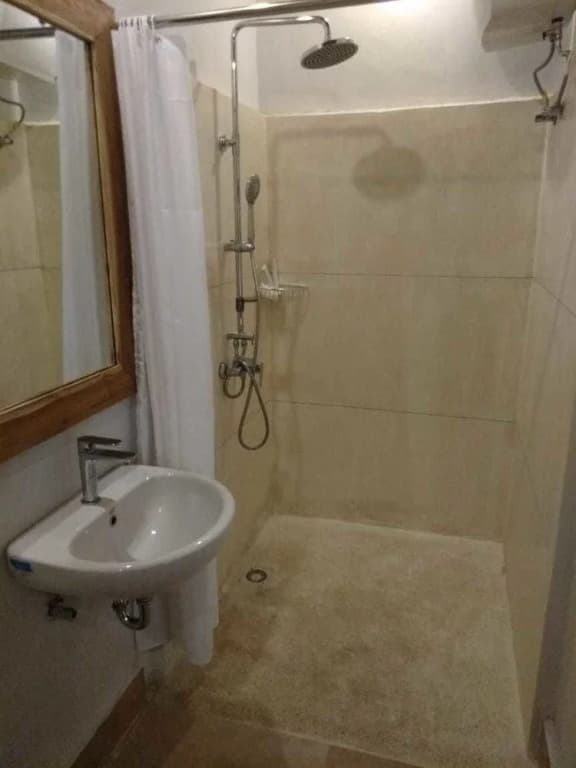 Amara Giri Villas - photo 8