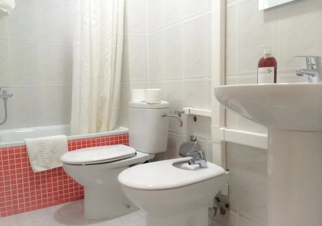 Barcelona City Hotel (Hotel Universal) - photo 6