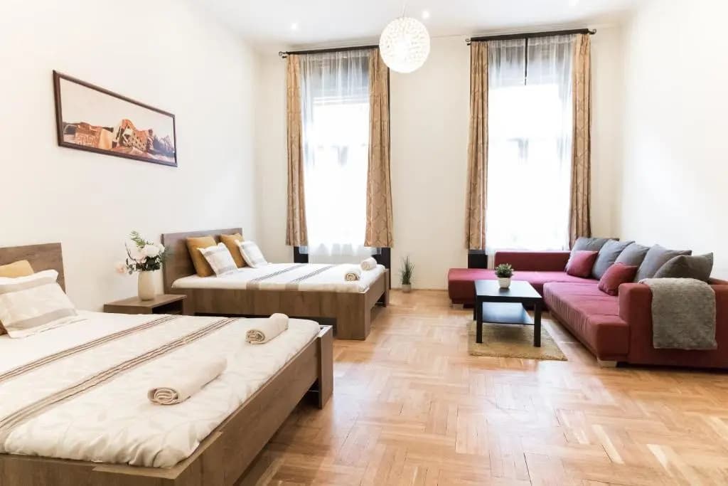 Real Apartments Klauzal - photo 3