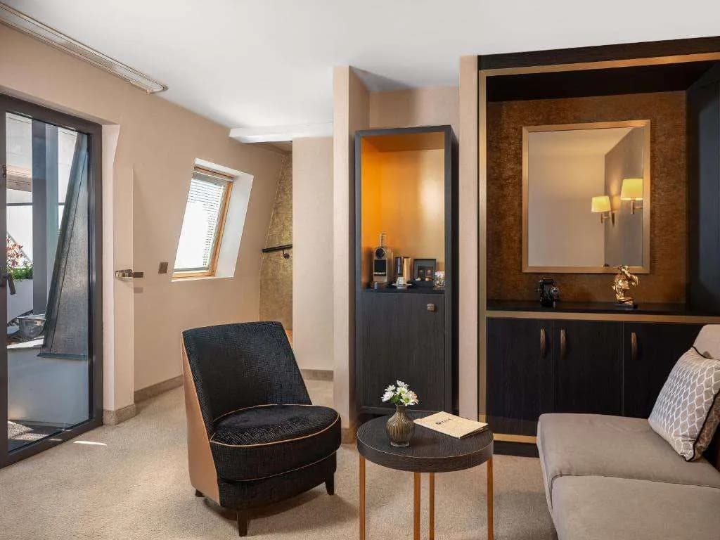 Niepce Paris Hotel, Curio Collection by Hilton - photo 21