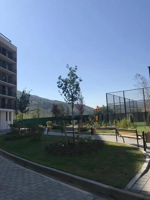 Green Hills Residence - photo 8