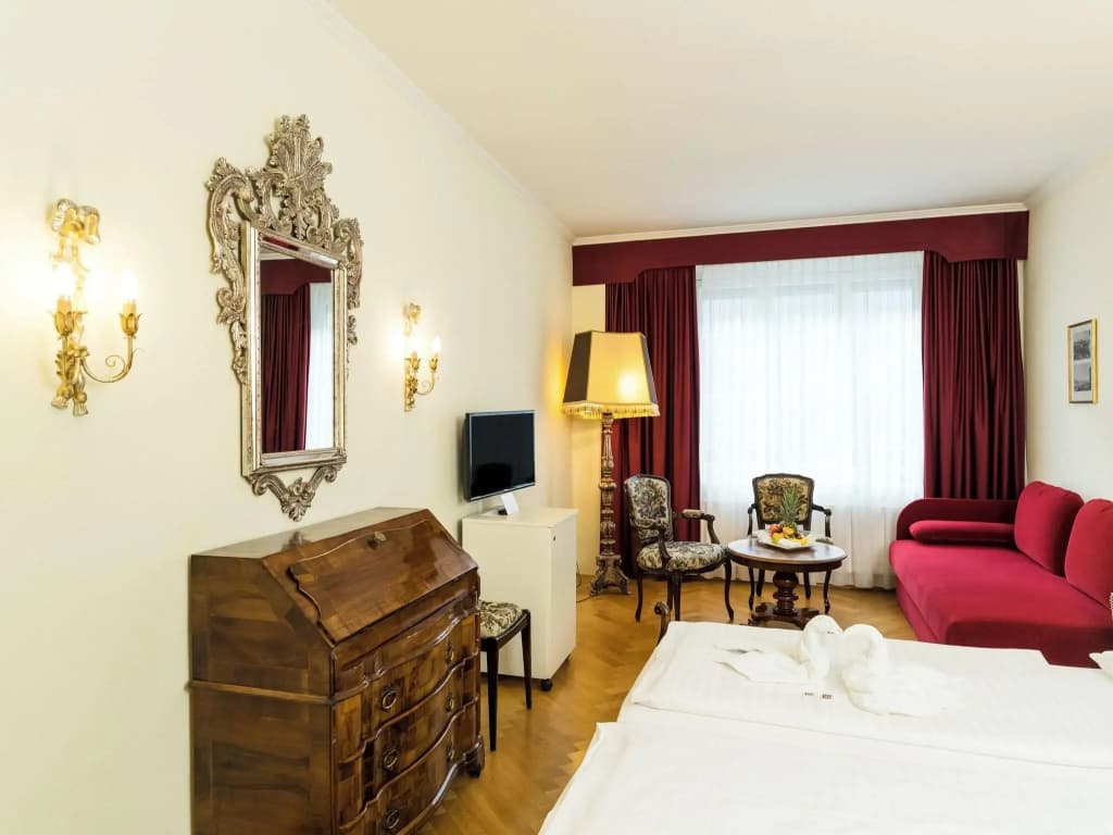 Hotel Royal - photo 29