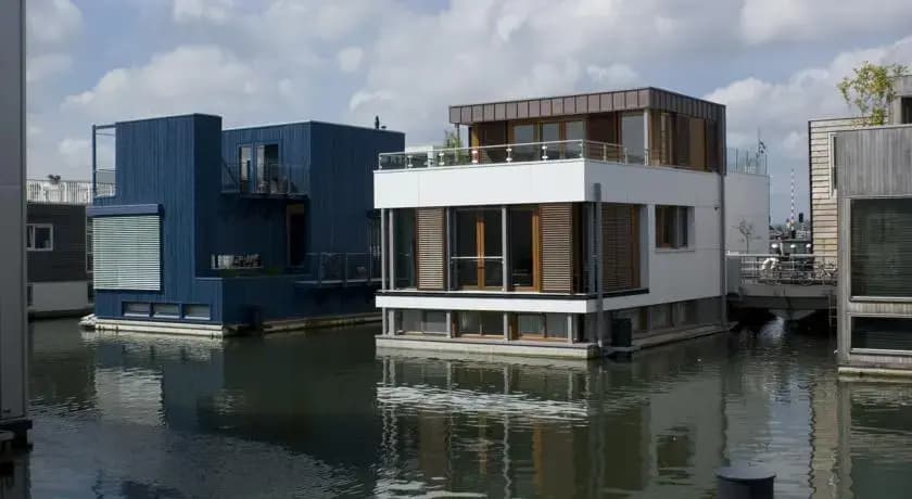 Floating House - photo 6