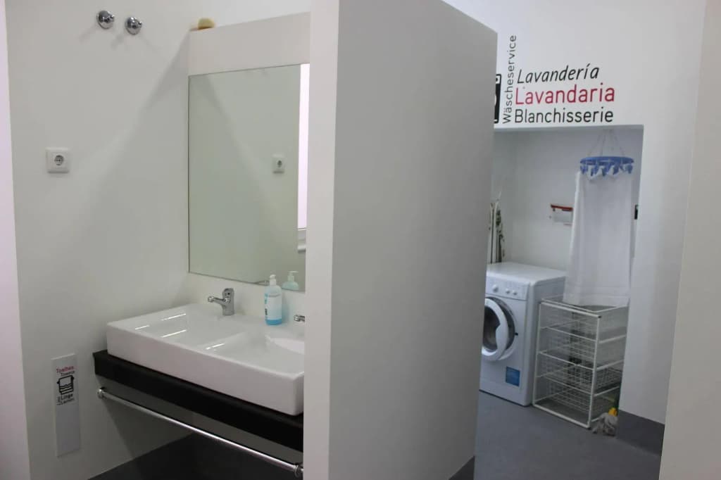 Royal Prince Hostel - photo 9