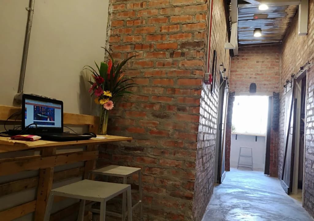 Iron Inn - Hostel - photo 5