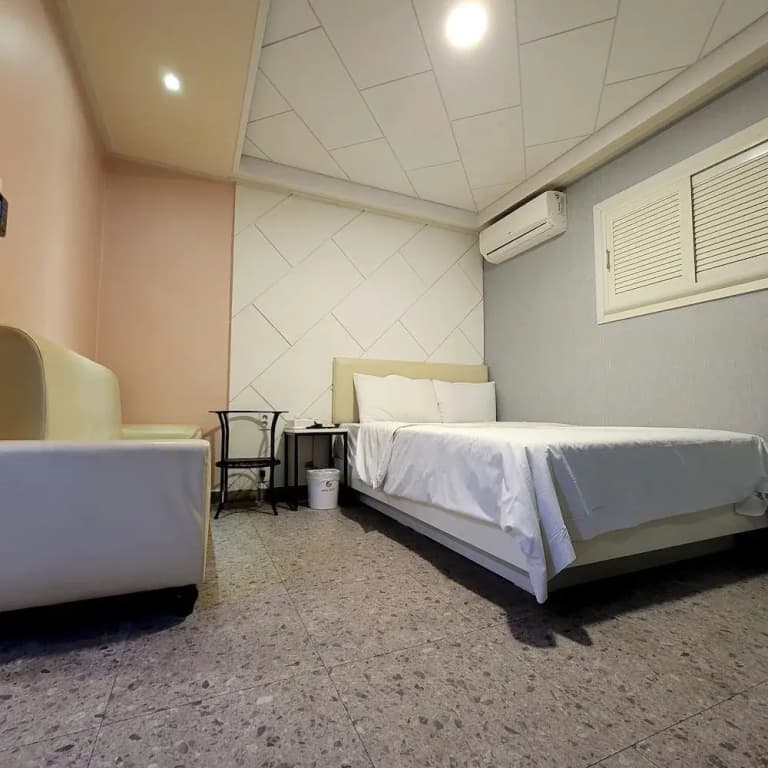 SKY Motel - photo 14