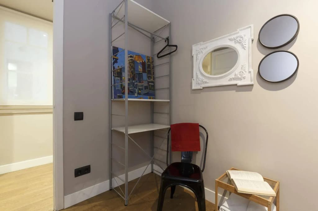 AinB Eixample Miró Apartments - photo 20