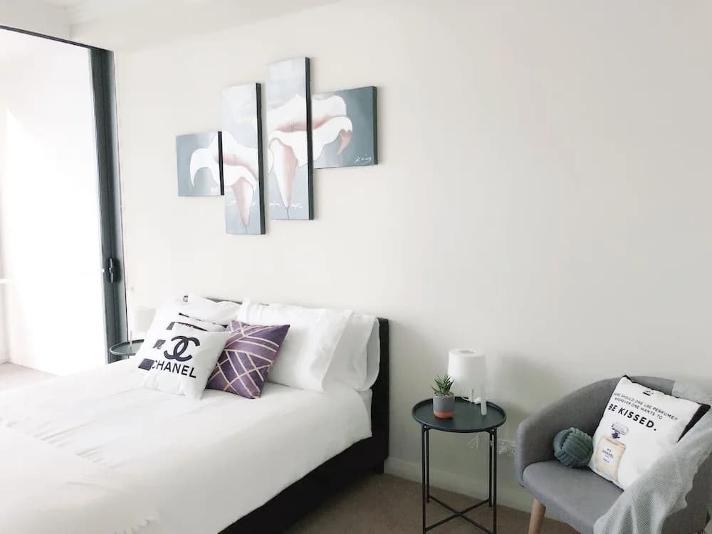 The Elegant Designer Home - photo 6