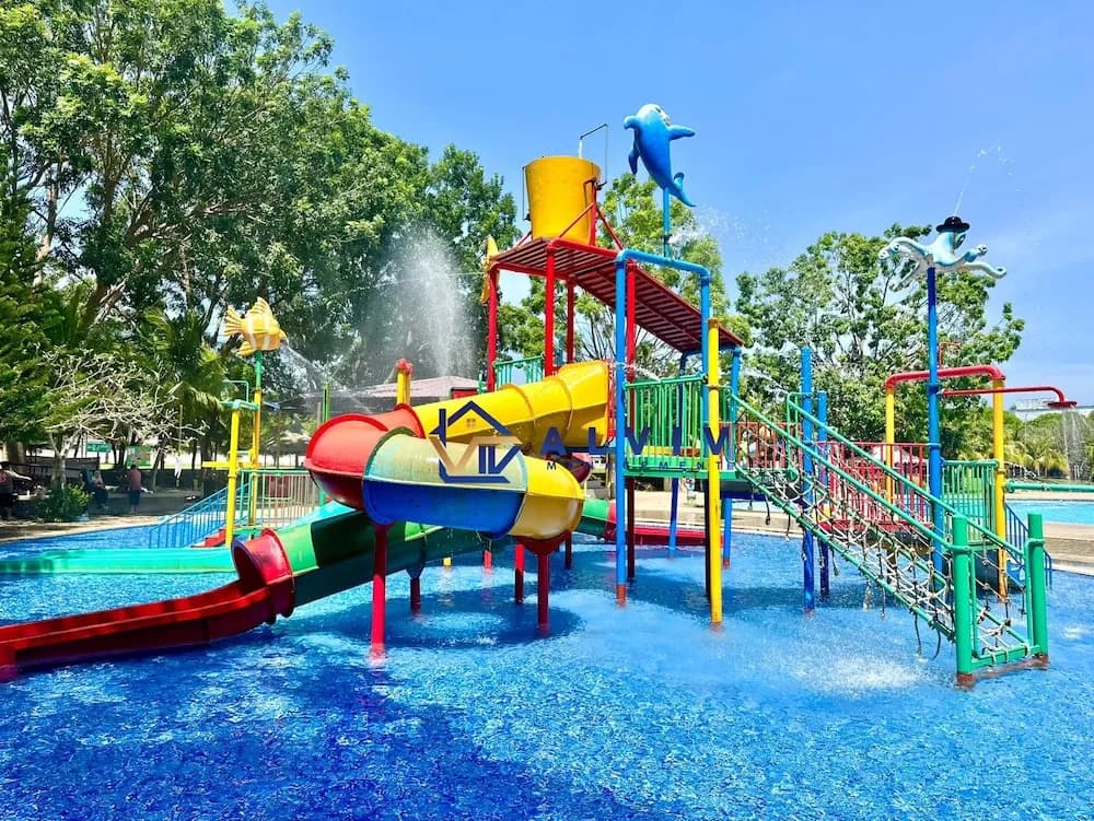 Homestay Bayou Lagoon Park Resort - photo 17