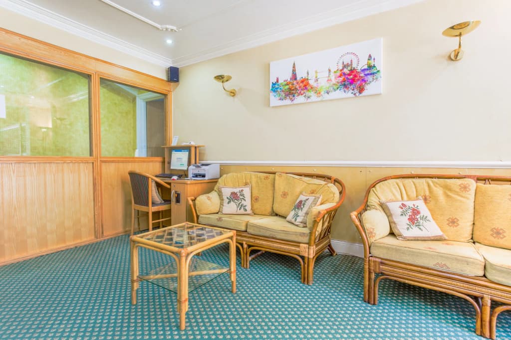 London Town Hotel - photo 15