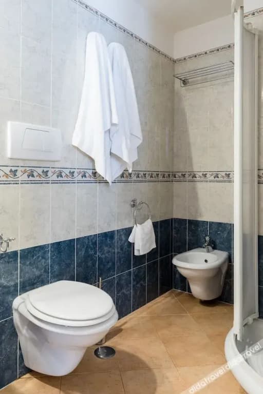 Crosti Apartments - photo 2