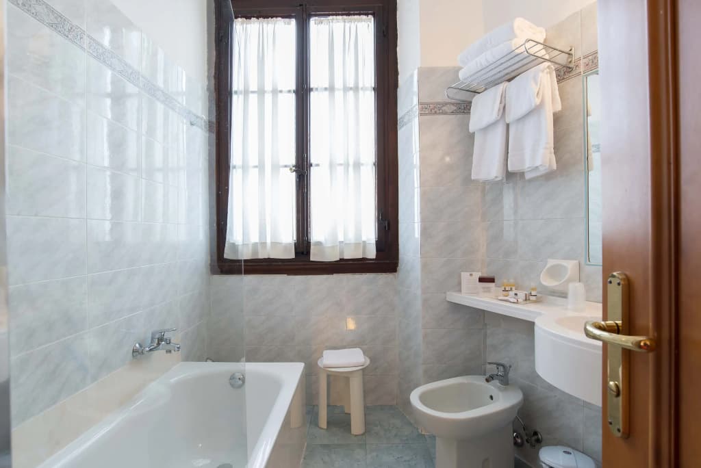 Hotel Paris - photo 16