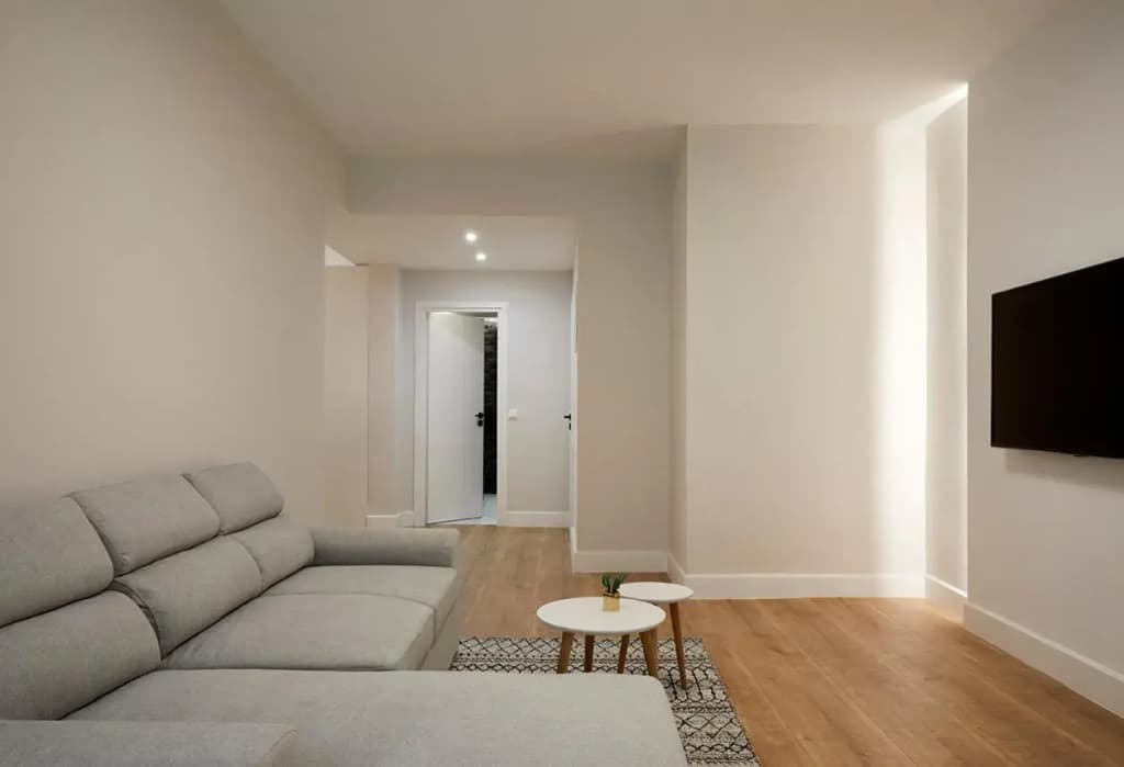 Central & Comfy apartment 2mins walking from metro - photo 4