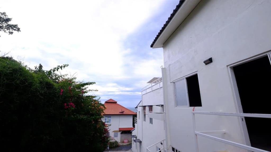 Baan Jai Dee Beach Front Hotel - photo 1